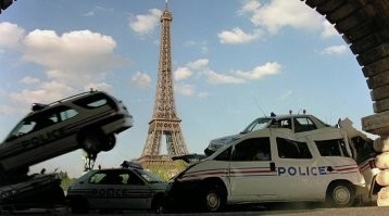 А в Париже причал для полиции