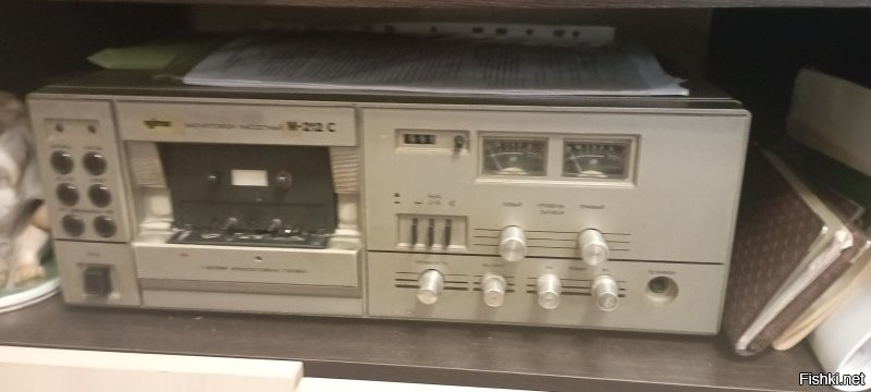 "Вильма" говоришь? Выходит, мы с тобой "из одной тарелки хлебали". На свою никогда не жаловался. У меня друг подрегулировал в ней что-то и она пишет и воспроизводит, как катушечный.