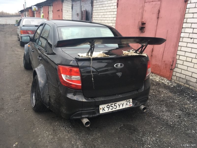 Это минимализм)))))Вот тут максимализмом пахнет)))))