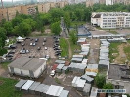 Ну за ГСК не скажу, а вот эти ящики из дворов правильно убрали!