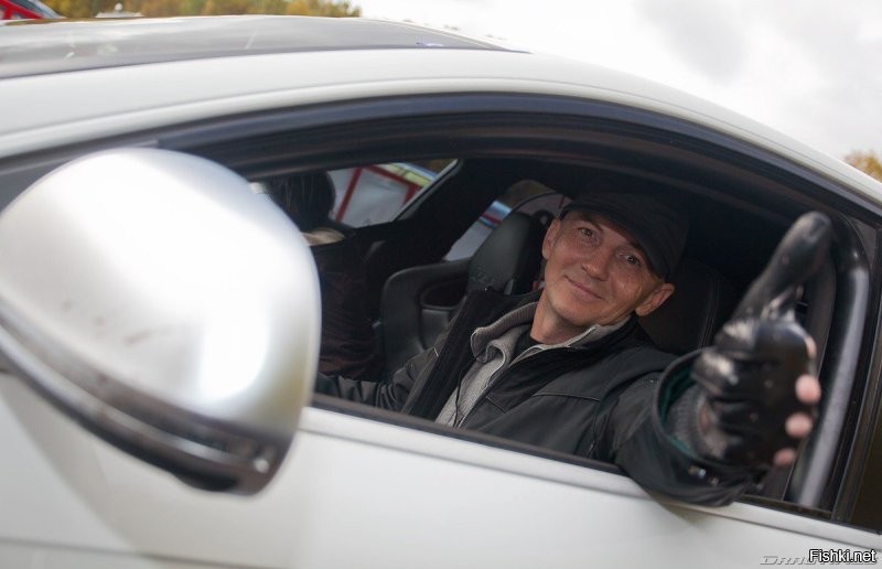 Незнаю как там акции…
Но я на AUDI, от А4 (далее по всем позициям) до RS6 (798 л/с, 798 Nm) 
И сейчас на S6 C7.
Лучшей нет.
Имел и BMW и Mercedes (аналогичной мощности)…
Итог:
Вернулся в семью AUDI.
Ну как-то так 
Чисто моё мнение.