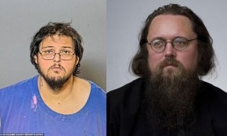 Батя на Андрея Кураева похож.