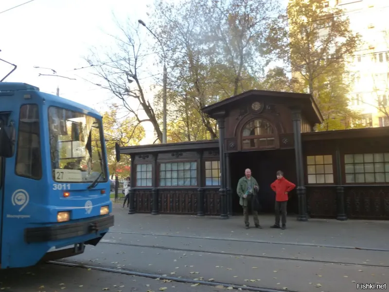 Моя родная ветка. На фото - аутентичная остановка.