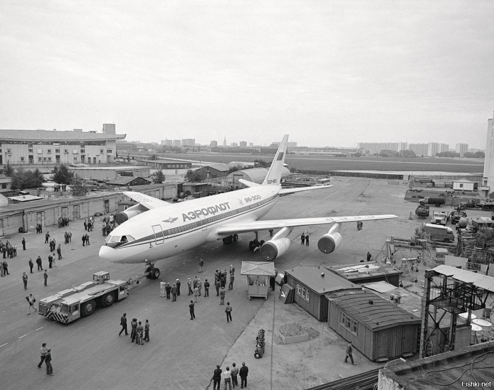 Центральный аэродром сейчас и 30 лет назад