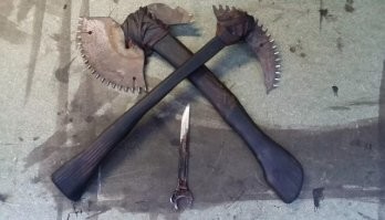 Всем сотрудникам АЗС выдать шанцевый инструмент!