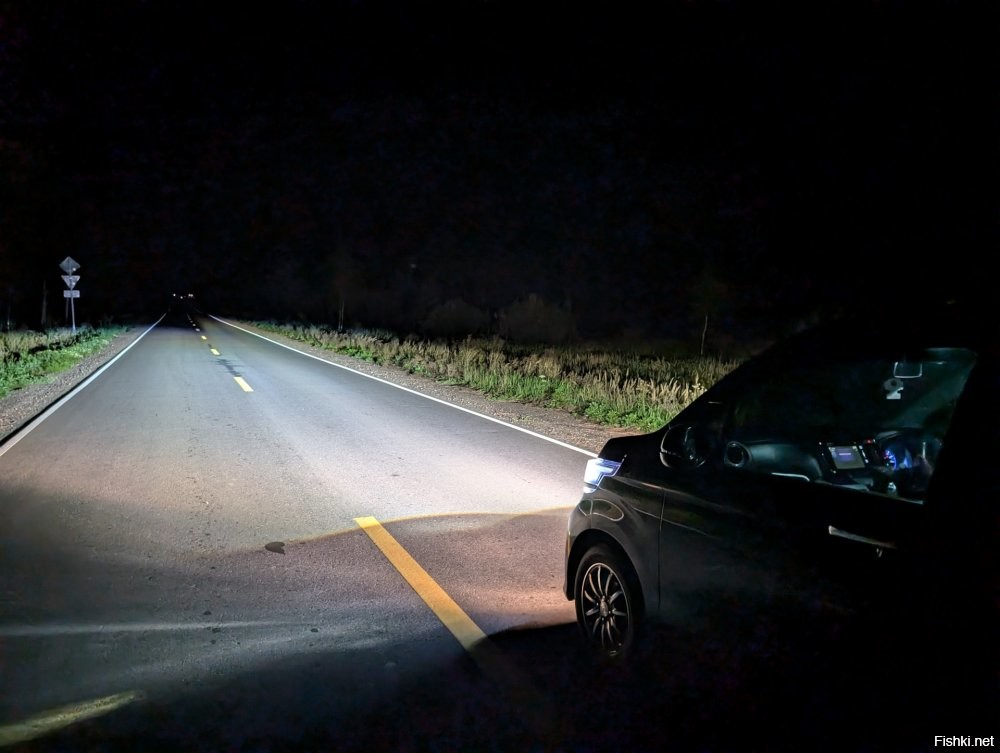 Да ни кто не спорит, что ЭТО - Тойёта (С) Вы сэкономили мешок денег а фары переставить жаба душит, вот и вините свою жабу. Понятно конечно, что на встречных вам насрать.