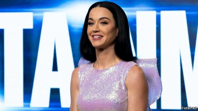 Мировая практика: в США тоже проявился «эффект Долиной», но наоборот

Певица Кэти Перри отсудила у 86-летнего американского ветерана Карла Уэсткотта $1,8 миллиона, сообщает портал NME.

В 2020 году они договорились о продаже дома в Монтесито за $15 миллионов. Позже Уэсткотт заявил, что при подписании предварительного договора был под сильным воздействием обезболивающих. 

После улучшения состояния мужчина отказался продавать дом. Суд встал на сторону Перри и отказался признавать недееспособность умирающего ветерана.