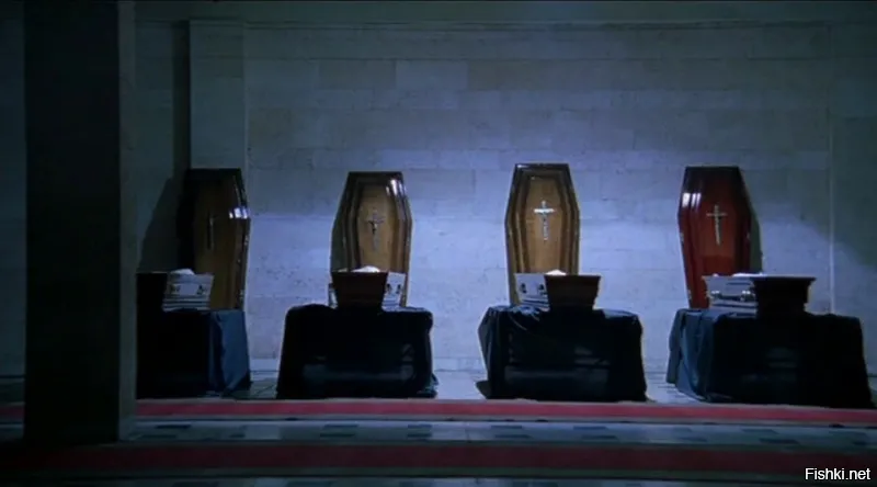 Если молодежь дебил, то он один хрен что то плохое скопирует....Если память мне не изменяет, то в этой сраной "бригаде" почти все умерли не своей смертью, не успев сильно постареть!? Да и в подлинниках Серджио Леоне, Брайна де Пальмы и Френсиса Форда Копполы, с которых сдирался этот дешевый сериал, тоже почти все кончают плохо! Или очень плохо! Романтика блин! Может все фильмы на полку положить? Кроме "Тимур и его команда" и "Слон и Боба"!