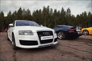 С претензиями на лавры AUDI S/RS6, самое главное мотор, с достаточным объёмом, плюс система привода, позволяющие реализовать амбиции.
Да и тормозилки (суппорта и тормозные диски) стоят игрушечные, на пару торможений.
Особенно если учесть что фото сделаны на треке, то есть на боевом концепте.
Ну а в принципе… интересно что получится.

А это классика  на настоящем «торсене».
798 л/с, 970 ем