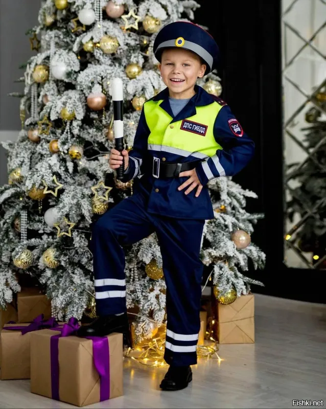 Никаких Суперменов и оружия: школьникам с Камчатки запретили приходить на новогодние утренники в костюмах западных героев