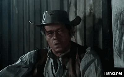 В Подмосковье «Чудо-женщина» разнесла крышкой канализационного люка машину