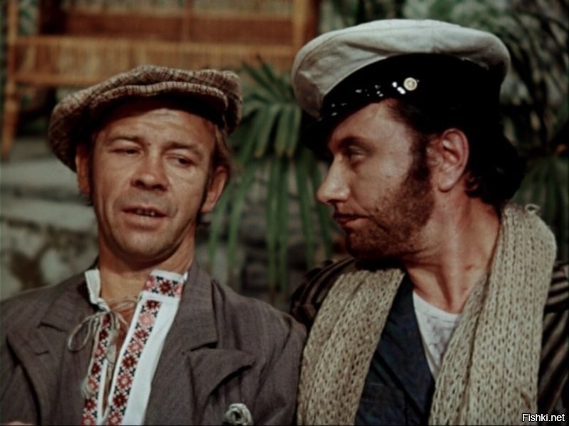 – А брильянты, Ося, надёжнее прятать в стульях, а не в поездах.