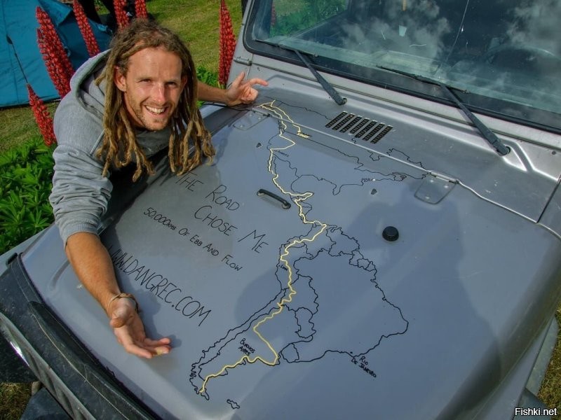 Этот товарищ <span style='color:gray'>[мат]</span>!  Проехать Дарьенский разрыв нужно на машине, подготовленной покруче чем для Трофи рейда или Кэмал трофи. Там нет ни  одной дороги. Там сплошные джунгли и болота. А у него стоковый Jeep.