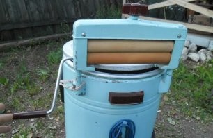 Бирманский питон-альбинос и проблема, о которой владельцы не знали