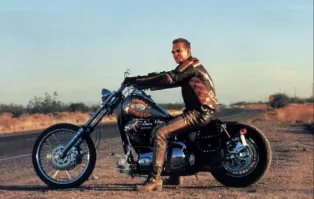 вы всё врёте, на меня все будут смотреть как ковбой Мальборо.