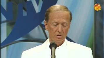 У продавщицы спросил, почему нет березового сока - неурожайный год, говорит. Зато в другом кафе предлагали березовый фреш, типа из свежевыжатых берез.