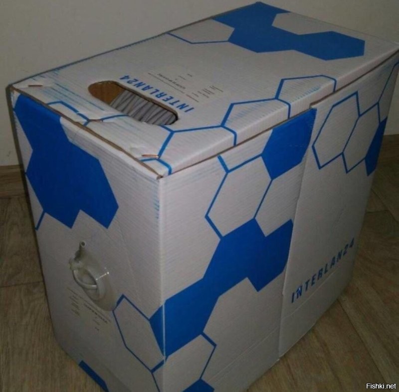 Там коробка с витухой. 
Обычно около 305 метров.