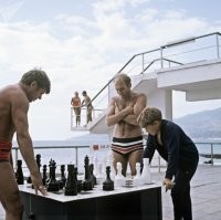 1. Это пансионат "Донбасс" в Ялте. (приблизительно конец 70-х - середина 85-х). Справа внизу, за каштаном была точка пива на разлив, налево метров через 50 - ТИР,  дальше по этой дорожке направо - продовольственный магазин, а под ним - магазин курортных товаров.
2. Канатная дорога на пляж пансионата "Донбасс".
3. Пляж пансионата "Донбасс".
4. Детская игровая комната пансионата "Донбасс".
5. Остановка и главный вход пансионата "Донбасс".
6. Столовая пансионата "Донбасс". (раннее фото)
7. Снова пляж.
8. Рядом с административным корпусом.
9. Пансионат "Донбасс" с высоты (крытый бассейн ещё только строится).
10. Столовая "Донбасса" ( 90-ые года).
11. Опять канатная дорога на пляж.
12. Площадка возле администрацции пансионата.
13. Снова столовая.
14. Пляж пансионата "Донбасс".
15. И снова площадка возле администрации.