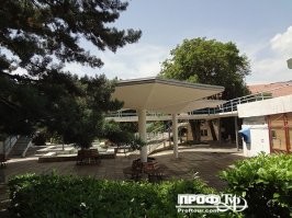 1. Это пансионат "Донбасс" в Ялте. (приблизительно конец 70-х - середина 85-х). Справа внизу, за каштаном была точка пива на разлив, налево метров через 50 - ТИР,  дальше по этой дорожке направо - продовольственный магазин, а под ним - магазин курортных товаров.
2. Канатная дорога на пляж пансионата "Донбасс".
3. Пляж пансионата "Донбасс".
4. Детская игровая комната пансионата "Донбасс".
5. Остановка и главный вход пансионата "Донбасс".
6. Столовая пансионата "Донбасс". (раннее фото)
7. Снова пляж.
8. Рядом с административным корпусом.
9. Пансионат "Донбасс" с высоты (крытый бассейн ещё только строится).
10. Столовая "Донбасса" ( 90-ые года).
11. Опять канатная дорога на пляж.
12. Площадка возле администрацции пансионата.
13. Снова столовая.
14. Пляж пансионата "Донбасс".
15. И снова площадка возле администрации.