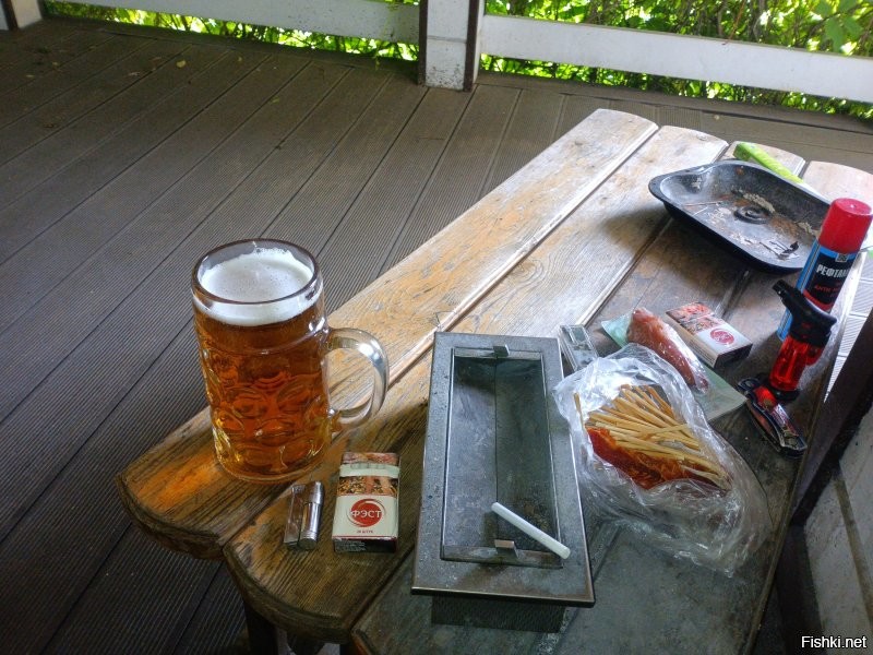 Да чего там употреблять? 
Пять кружек и бутылка пустая.