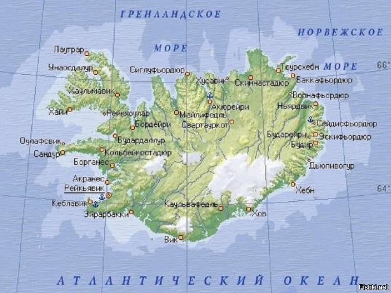 В середине Исландии, тоже ледянючие горы. Туда тепло от Гольфстрима не доходит, поэтому там никто не живёт.