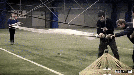 Мускулолёт. AeroVelo Atlas, который получил премию имени Игоря Сикорского в размере $ 250 000 13 июня 2013 года. 
Он достиг 3,3 метра за 64 секунды. 
Разработка студентов Торонтского университета.