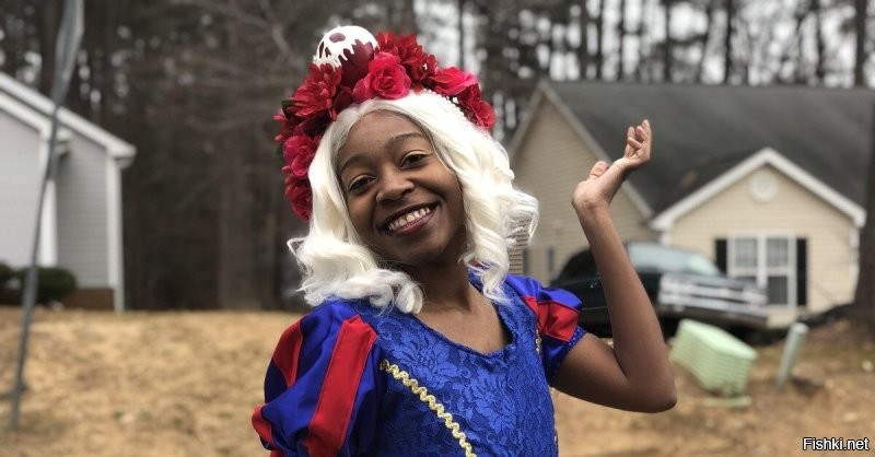 "Они открыто насмехаются над нами": американки обвинили в расизме Институт Pantone из-за выбора цвета 2026 года