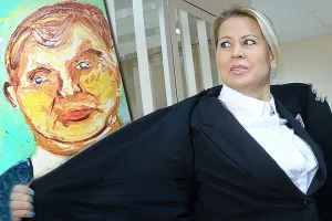 Своих "знаменитостей" хватает...