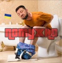 Трампа задели дверью туалета во время общения с журналистами
