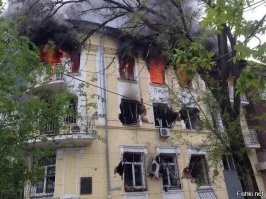 я тебе обещал. вот держи. Мариуполь 9 мая 2014 года. вот что творили твои укрофашисты. есть что ответить на это? это только начало...