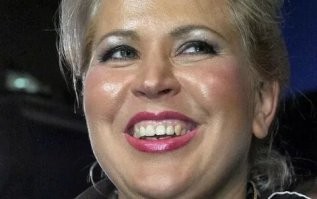 Такие долго не сидят