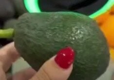 Не знаю как авокадо, а "гоготок" явно перезрел...