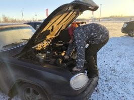 У меня получается оторвать от гаджетов совместной деятельностью. В эти выходные скатались на Игору драйв посмотреть спринт и пообщаться с гонщиками. Заодно мужчина сам прокатился на картинге. Берите детей и идите в аквапарк или баню, там гаджетами толком не попользуешься.