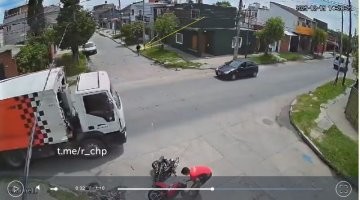 Пострадавшая просто ушла, видимо у неё сперли мусорный пакет.