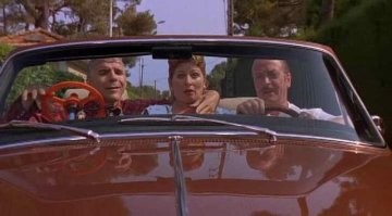 Шутка с игрушечным рулём на трассе закончилась для омичей двойным штрафом