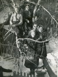 Студентки Казанского медицинского училища №1. Зима 1956г.