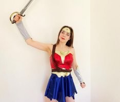 Красивенькая...