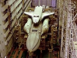 А ведь еще живы те, кому казался несокрушимым СССР!