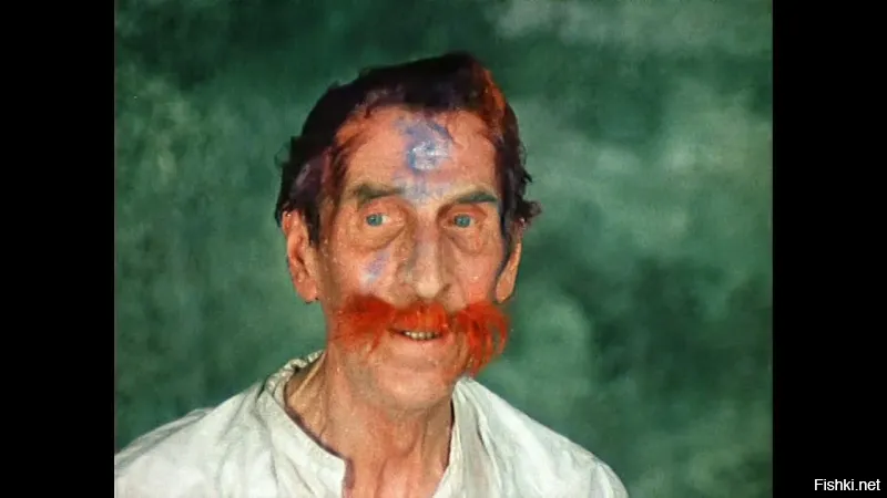 17 фотографий девушек, которые решились сами покрасить волосы, но что-то пошло не так