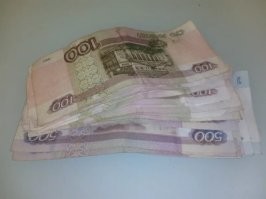 Короче - лучший способ хранить деньги - матрас