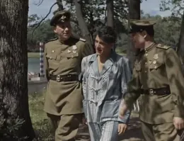 В пижамных ходил майор Булочкин, а не Кайсаров...