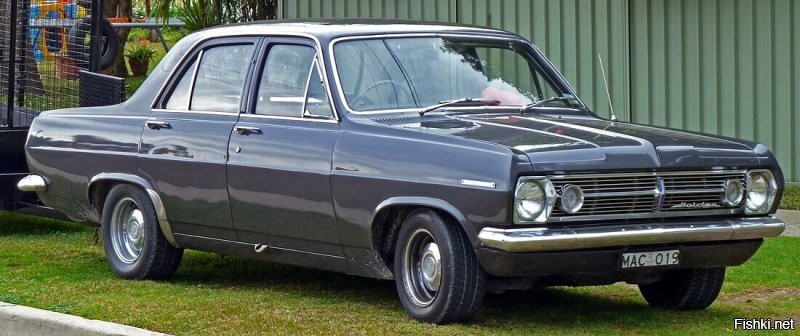 На снимках Holden Premier 66-68 годов выпуска, Холден построен  на базе Ford Premier...