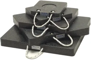 Подкладки под аутригеры в ассортименте. Высокопрочный полиэтилен. Это у нас традиционно сколачивают из досок.