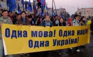 Ээээ. Один разъем? Они серьезно?