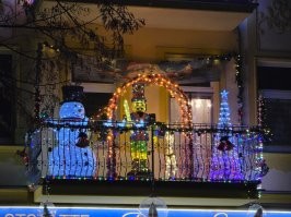 Добавлю своих балконов