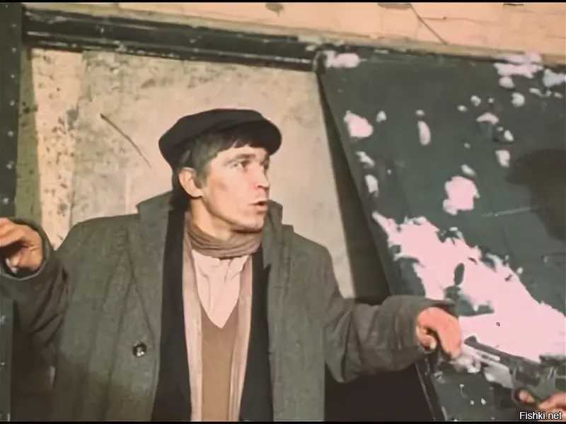 Самое прикольное, что хуже криминальных "авторитетов" - их "шестёрки".
 Видал, как минусуют, "промокашки".