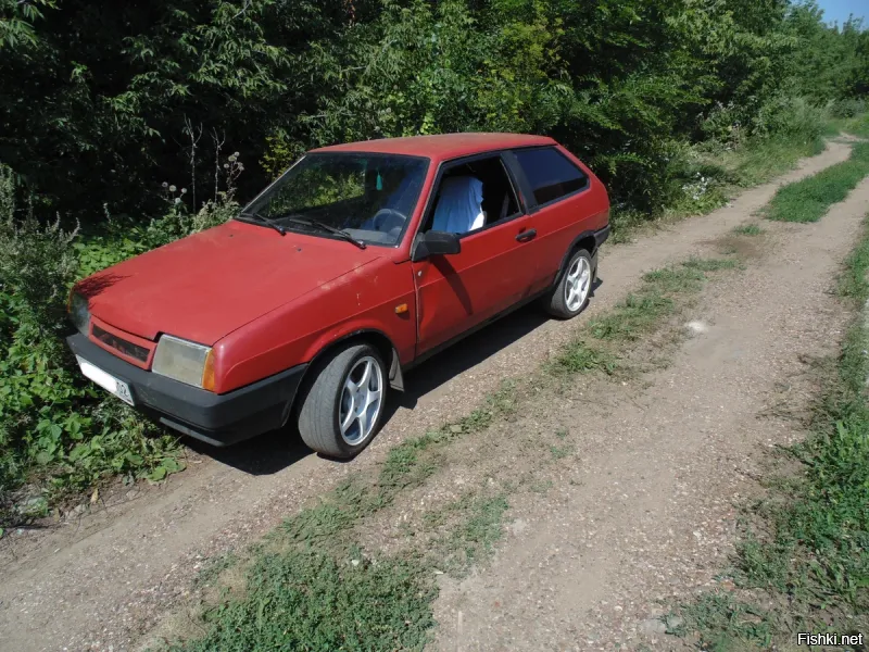 Поклонников Лады до сих пор хватает .....