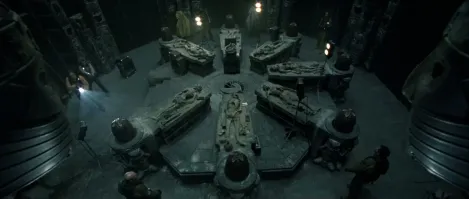 Забыл добавить. Там нашли пирамиду, какой-то зал с кроватями, (для секса наверное), и замороженного голодного злого чувака...