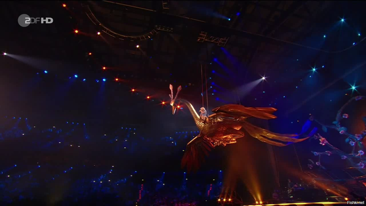 хеЛенка еще в 2014 на жар-птице рассекала