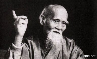 ибо люди должны быть при деле, - завещал Цинь Шихуанди. И отправил их строить стену.